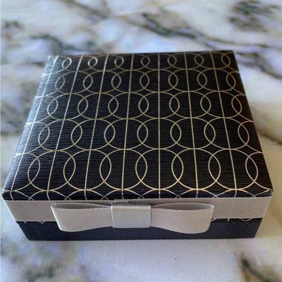 ‼️New‼️Swarovski Necklace/Lovely Pendent-Lock - Picture 5 of 5